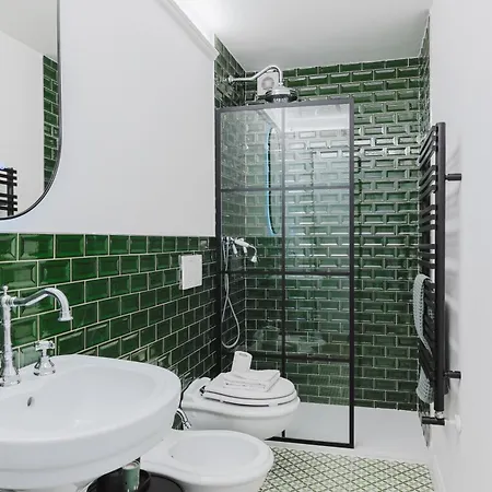 Boutique House Whit Balcony Appartement *
