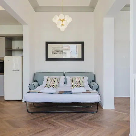 Appartement Boutique House Whit Balcony *